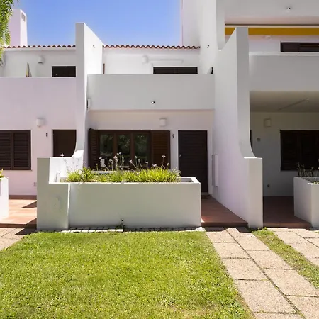Casal Alfarrobeiras By Hdproperties *